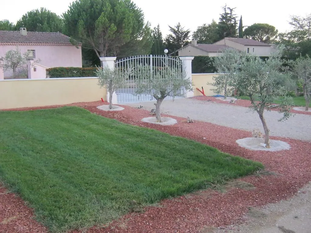 Holiday home Le Jardin Des Tourterelles Villa Robion en Luberon
